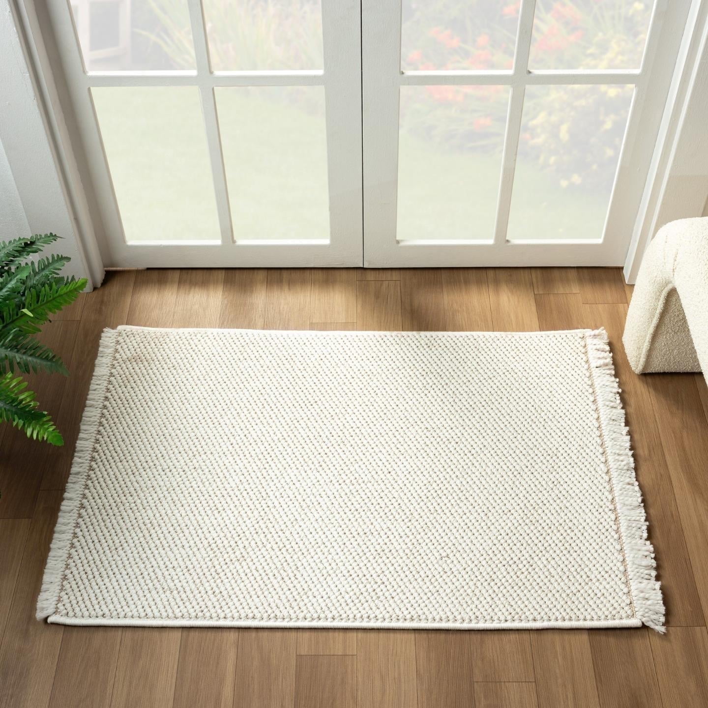 Photo inspiration: Picture Idea: Luxe Weavers Machine Woven Cream 2X3 Area Rug Fringed Textured