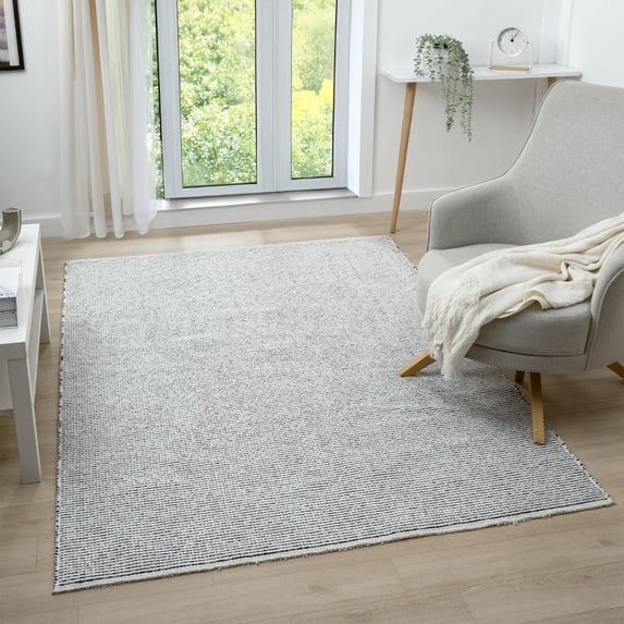Luxe Weavers Machine Woven Two-Tone Black White 5x7 Area Rug, Indoor Stain-Resistant Fringed Carpet