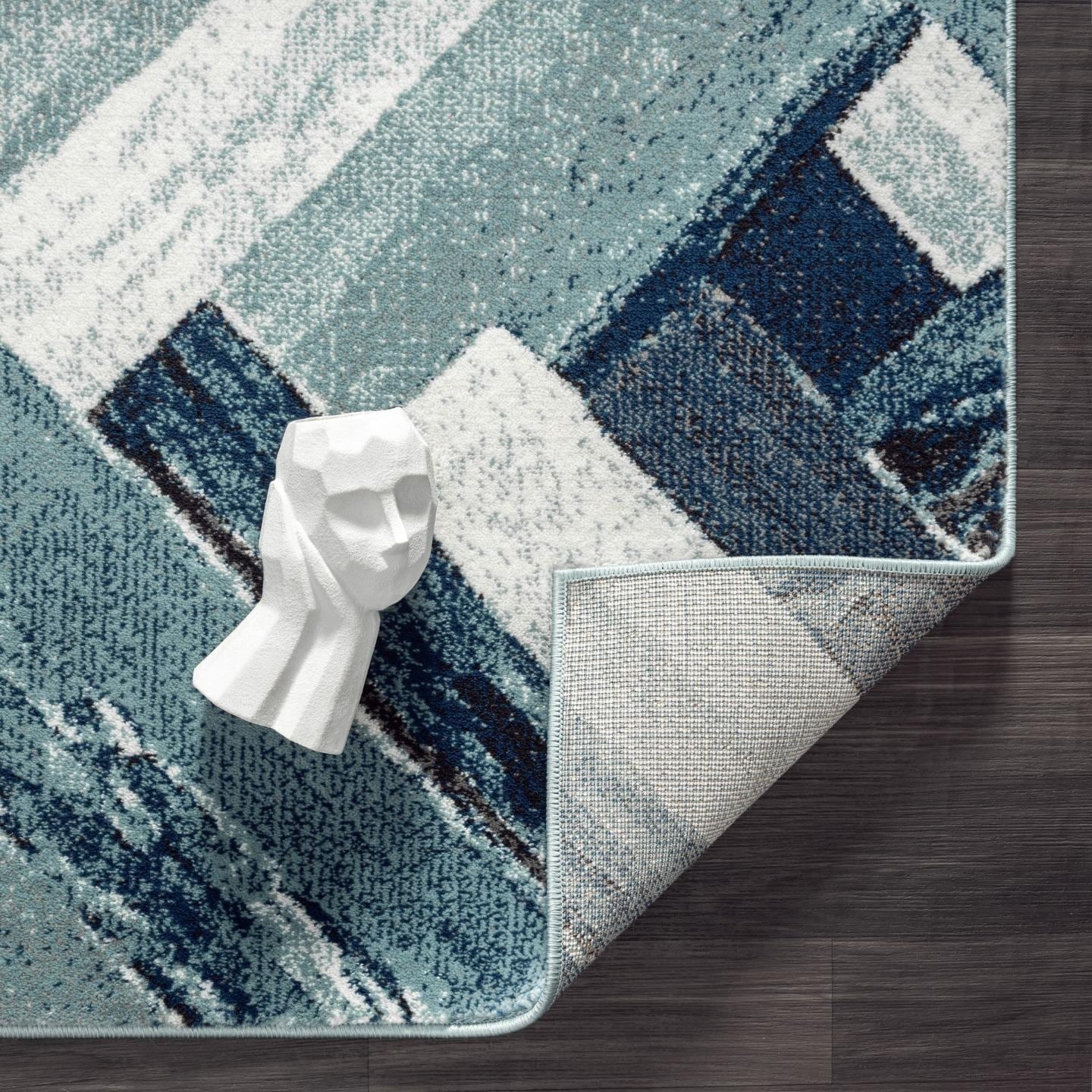 Blue and Gray Geometric Synthetic 6' x 9' Area Rug
