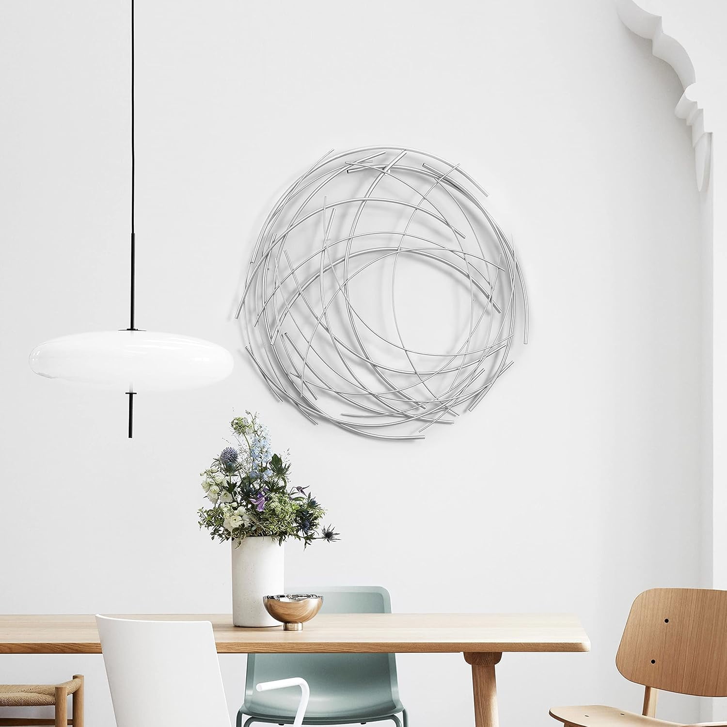 LuxenHome Gold Abstract Metal Wall decor, Mordern Iron Sticks Round ...