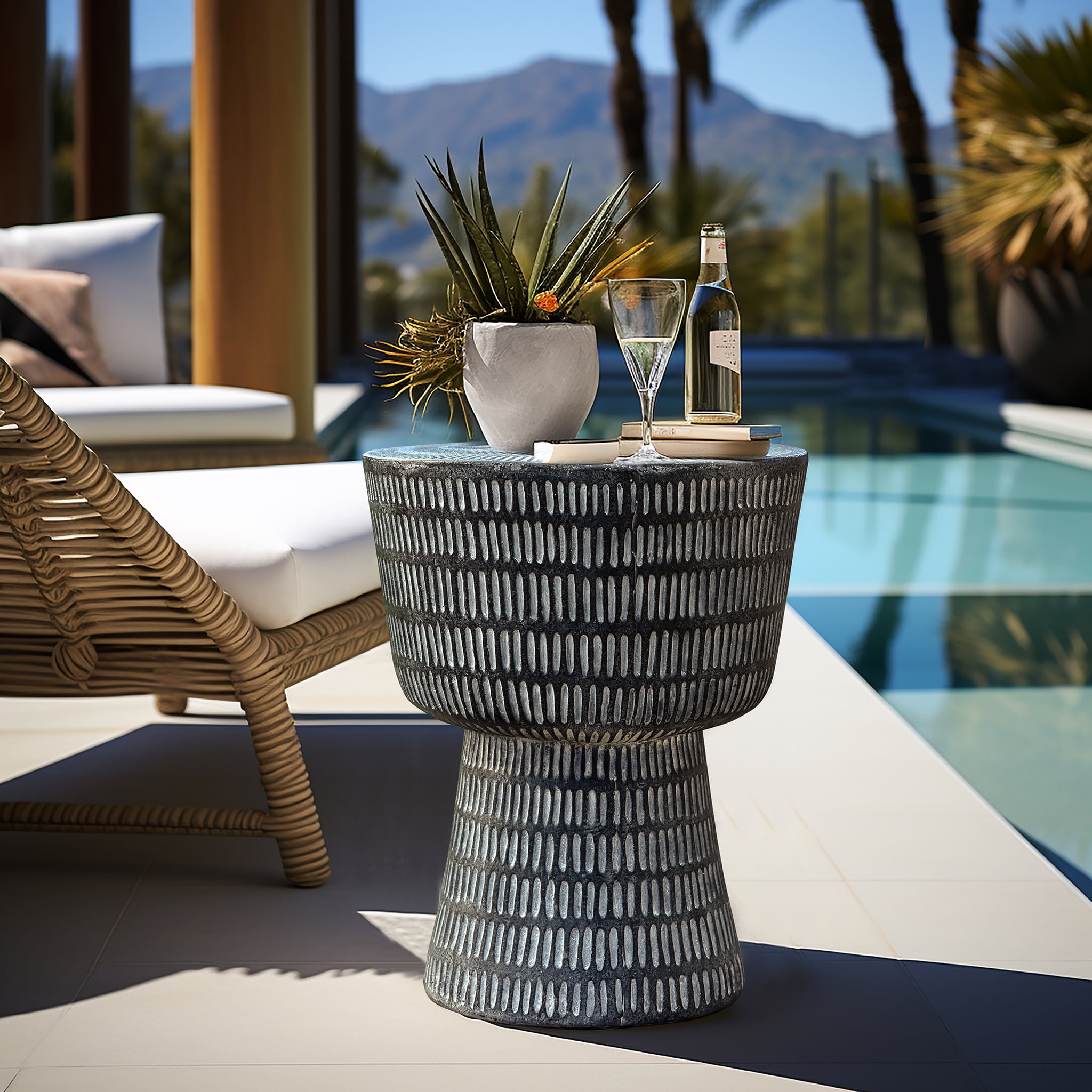 LuxenHome Outdoor Accent Side Table, 15'' Black Round Spiral Pattern End Table, Indoor Outdoor Coffee Furniture for Patio, Living Room, Backyard,Garden Stool and Plant Stand
