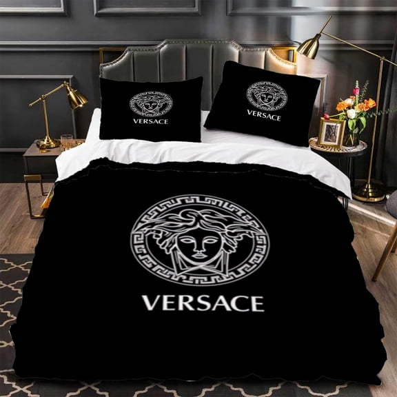Luxurious 3-Piece Black & White Duvet Cover Set Elegant Modern Design Includes Matching Pillows Stylish Bedroom Decor