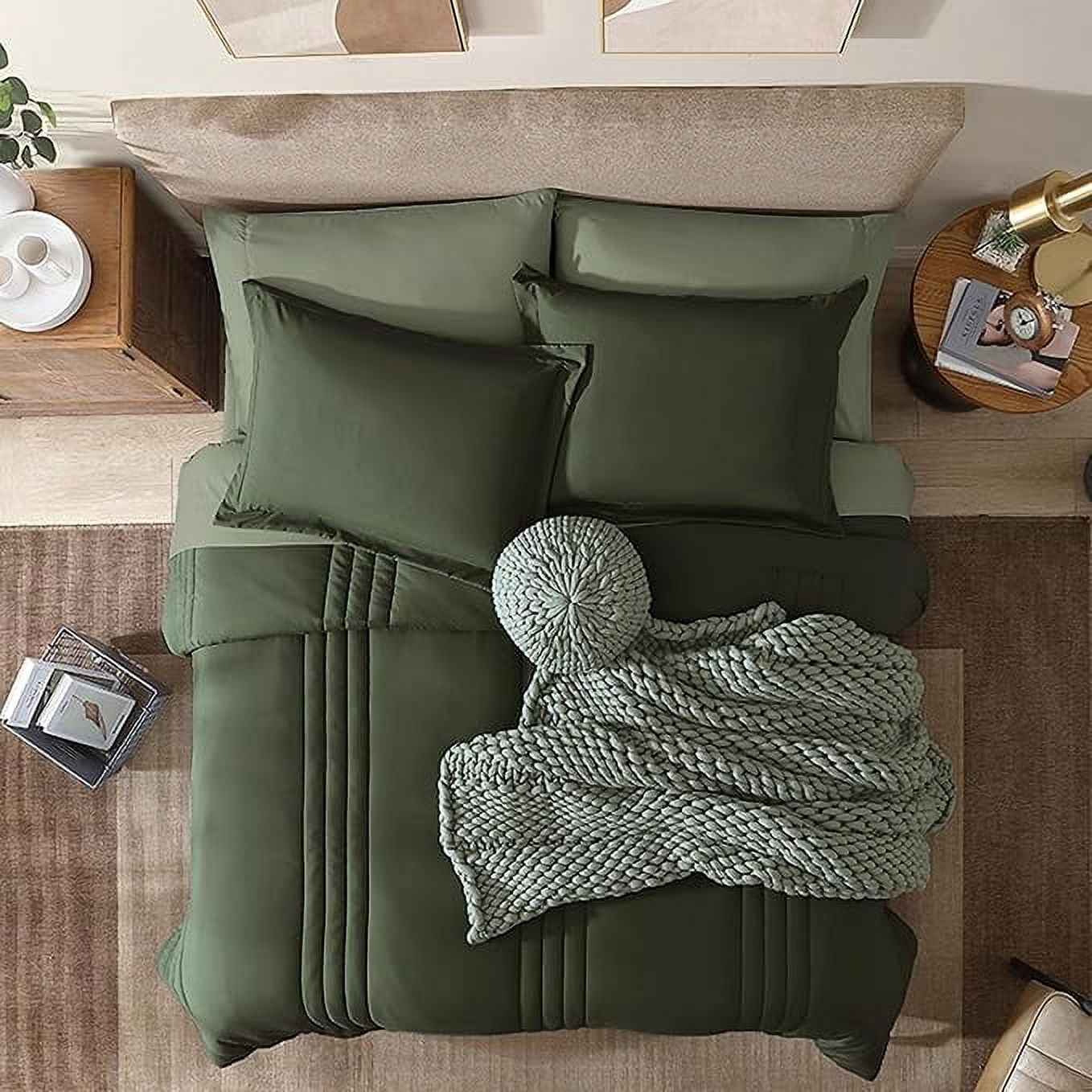 Luxurious 7-Piece Olive Green Bed Cover Set with Blanket Bedsheet Pillowcases and Scarf Cozy Farmhouse-Inspired Bedding for Spacious Beds