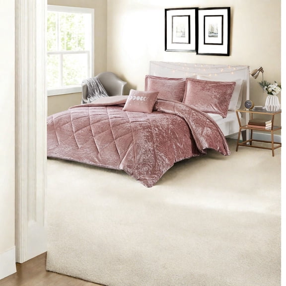 Luxurious King/Cal King Velvet Bedding Sets Blush Polyester Glamorous Design for Comfortable Bedrooms