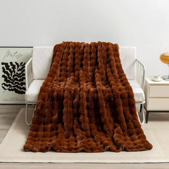 Luxurious Minky Blankets | Super Soft, Fuzzy, and Fluffy Faux Fur | Preppy Couch Covers & Throw Blankets | Ideal for Adults, Kids, Teens (Chic | Polar Bear)