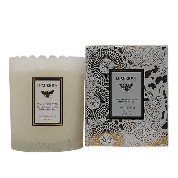 Luxurious Soy Wax Scented Candle English Pear & Freesia 7 oz
