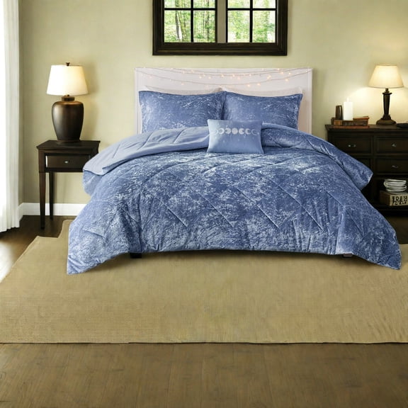 Luxurious Velvet Bedding Set Periwinkle Blue Comforter with Decorative Pillow