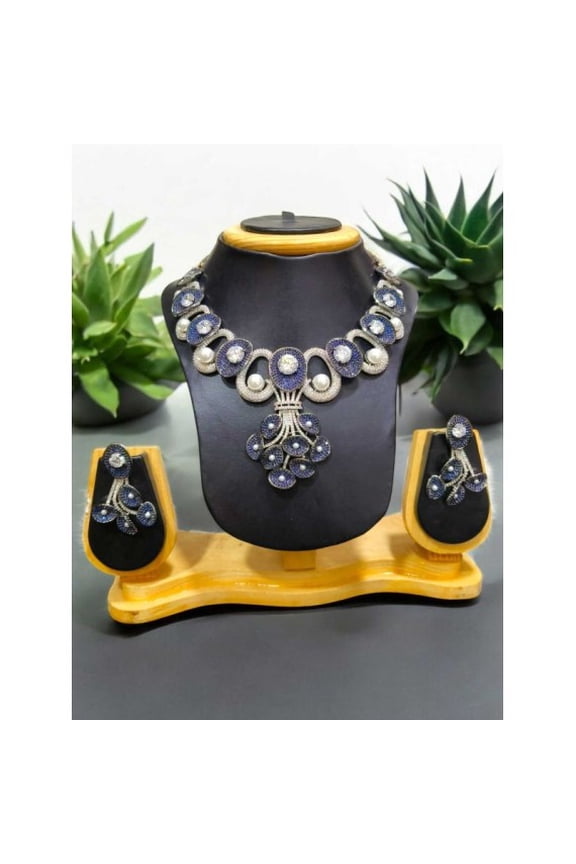 Luxury Bridal Necklace Set with Sparkling Cubic Zirconia and Pearls | Elegant Statement Jewelry for Weddings