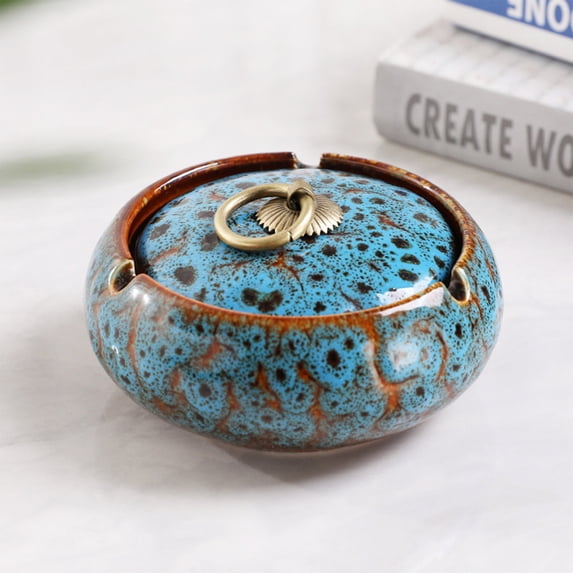 Luxury Creative Ceramic Ashtray with Lid, Custom Design Ash Tray for Home Accessories and Decor