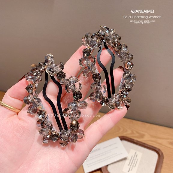 "Luxury Crystal Cloud Cut-Out BB Clip, High-End Forehead Side & Nape Hair Accessory for Bangs & Flyaways"