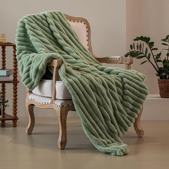 Luxury Double Sided Faux Fur Throw Blanket(Without Pillows),Soft Fuzzy Fluffy Cozy Plush Furry Comfy Warm Blanket for Couch Bed Chair Sofa Bedroom Women Teen Girls Gift(Ivory,50" x 63") C27
