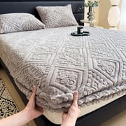 Luxury European Style Ultra Soft Fitted Sheet   All Season Use, Deep Pocket Design