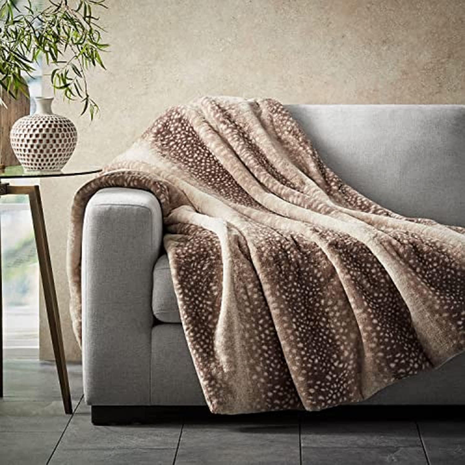 Luxury Faux Fur Throw (Deer)