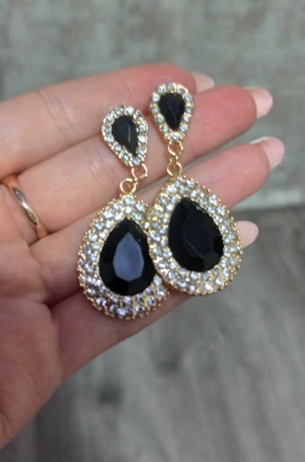 Fashion Jewelry Earring Black Gold main image 1