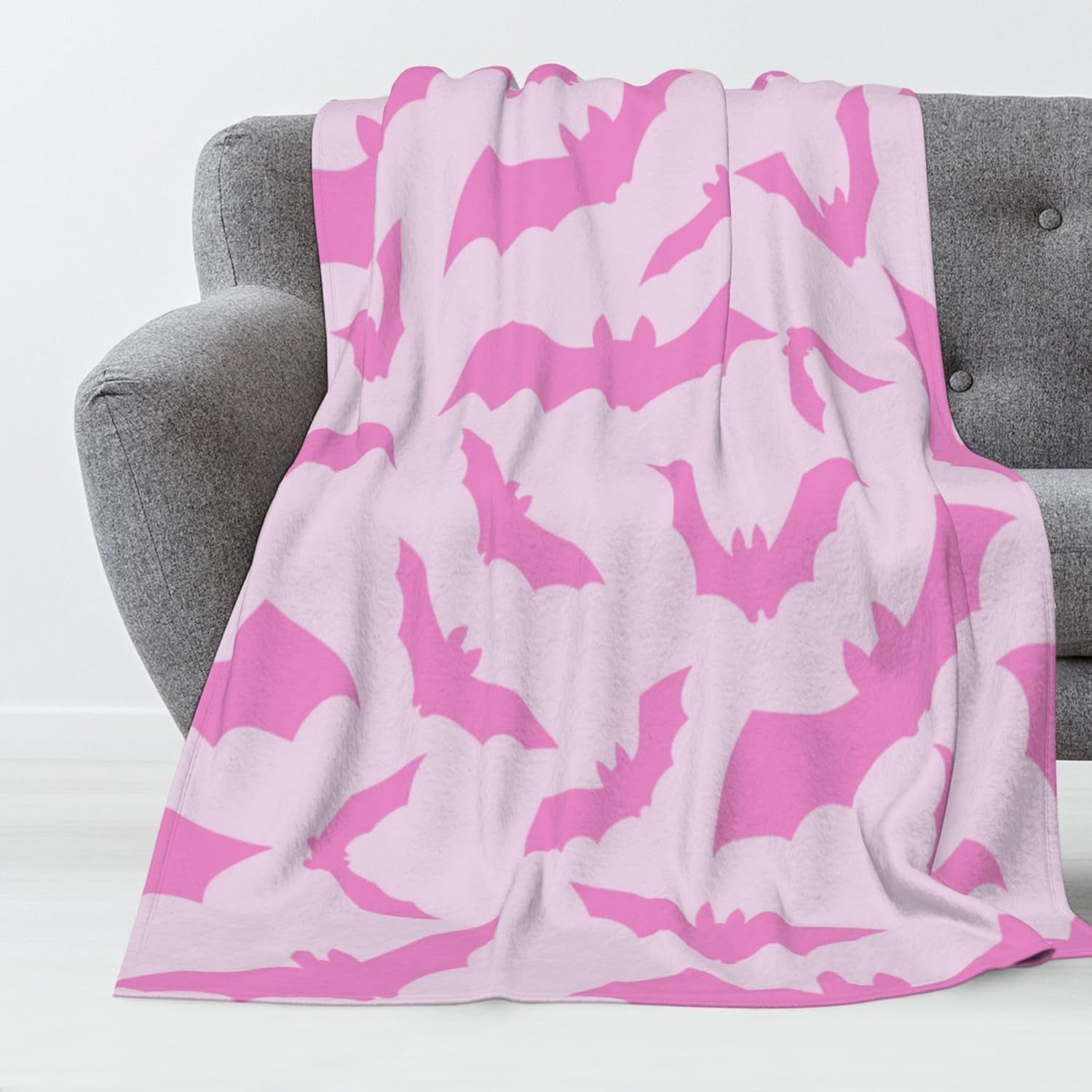 Luxury Fuzzy Halloween Blanket Cute Pink Bat Throw Blanket for Couch