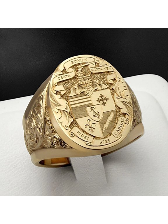 Luxury Gold Plated Coat of Arms Sweet Signet Engraved Ring For Womens Hip Hop Dance Party Court Style Jewelry Gift