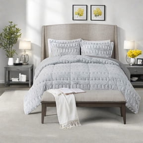 Luxury Grey Faux Fur Bedding Sets Soft Polyester Comforter with Mink Reverse Hypoallergenic Design for Bedroom Glam