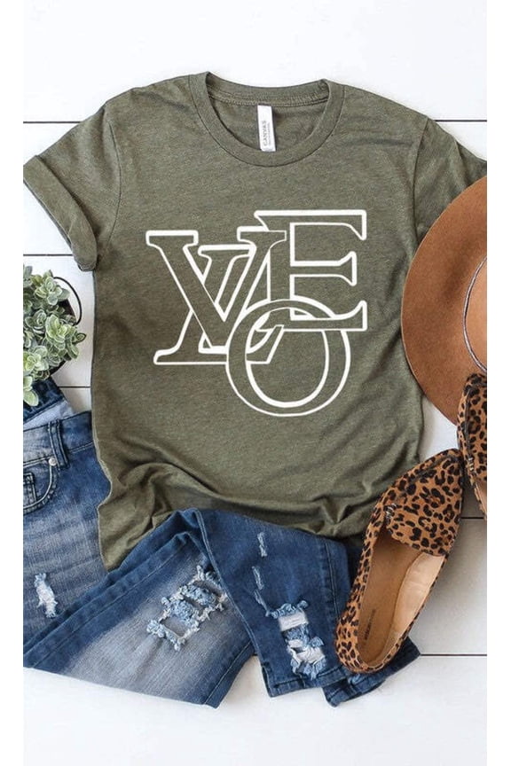Luxury Love Graphic Tee T-Shirt PLUS