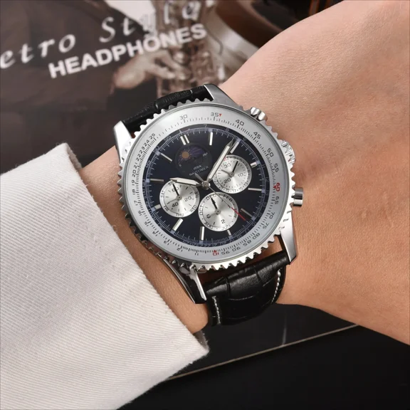Luxury Quartz Clock Trend Men Watches Luminous Calendar Waterproof Multi Function Fancy Round Business Watch Luminous Dress Watch Moon Phase Mens Watch Luxury
