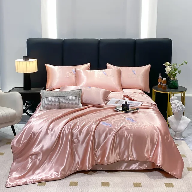 Luxury Silky Summer Comforter Quilts Bedspreads Cooling Blanket Bed