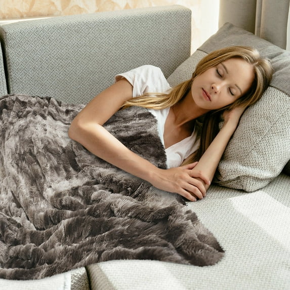 Luxury Soft Warm Shaggy Faux Fur Blanket Fiber Throw for Sofa Couch Bed Brown Throw (50" *60")