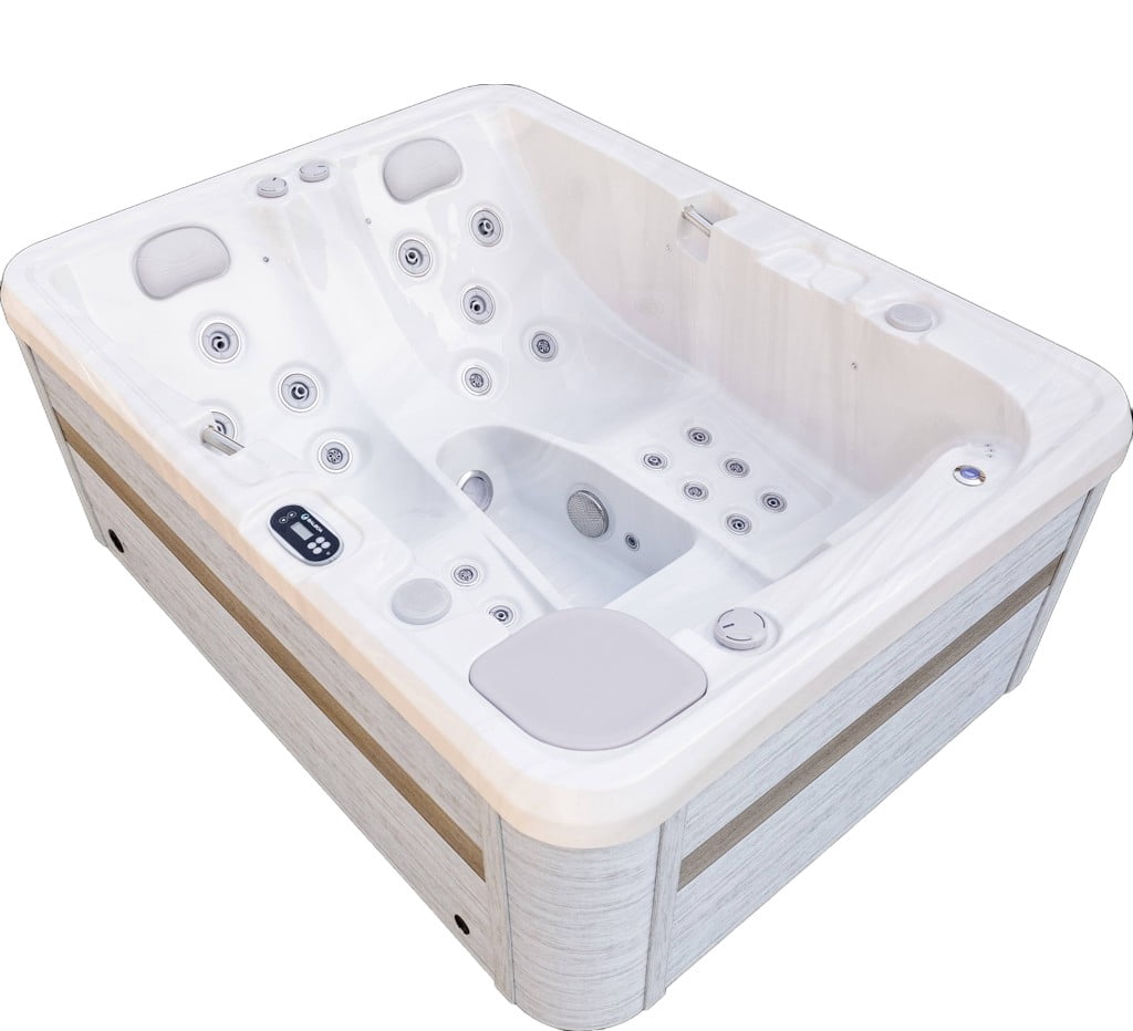 Luxury Spas Largo 3-Person Spa