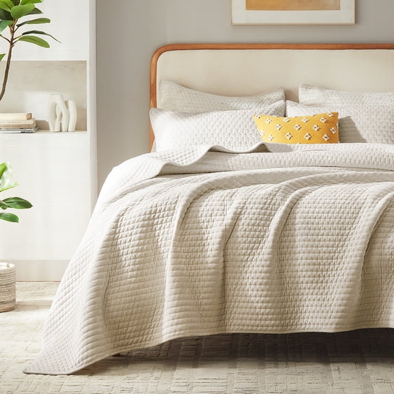 Luxury Velvet Quilt Set California King Size 106''x118'', Ultra-Soft Striped Channel Comforter with Exquisite Rice Stitch Detailing, Lightweight All-Season Bedspread Coverlet w/ 2 Shams, Beige