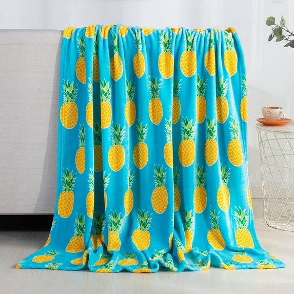 Luxury Velvet Super Soft Christmas Prints Fleece Blanket-Holiday Theme Home Décor Fuzzy Warm and Cozy Throws for Winter Bedding, Couch and Gift, 50 x 60 inch, Pineapple