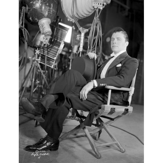 Lyle Talbot backstage Photo Print (24 x 30)