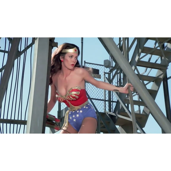 Lynda Carter - Wonder Woman on Staircase Photo Print (10 x 8)