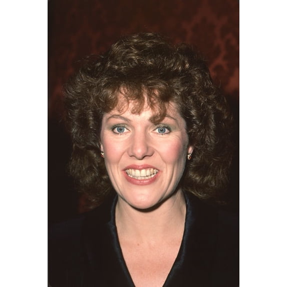 Lynn Redgrave Closeup In Black Suit Photo Print (16 x 20) - Item # CPA2310
