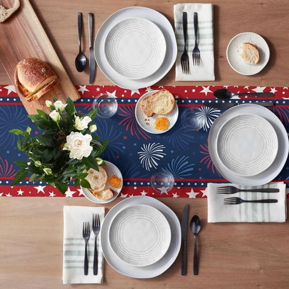 Lzobxe Independence Day Table Runner Red White Blue Flag Patterned Outdoor Tablecloth, 4th Of July Floral Tablecloths for Farmhouse Kitchen Patriotic Party