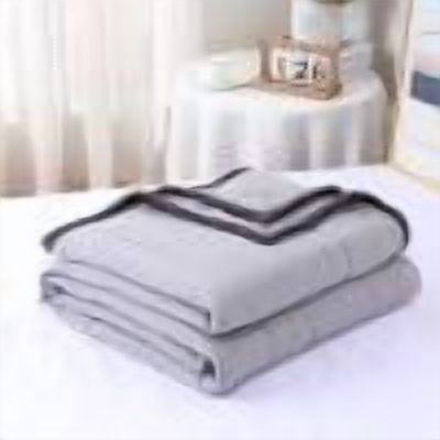 Lzobxe Summer Quilt Ultra-Soft Skin-friendly Microfiber Comforter, Breathable and Machine Washable Blanket while Reading, Relaxing, or Meditating