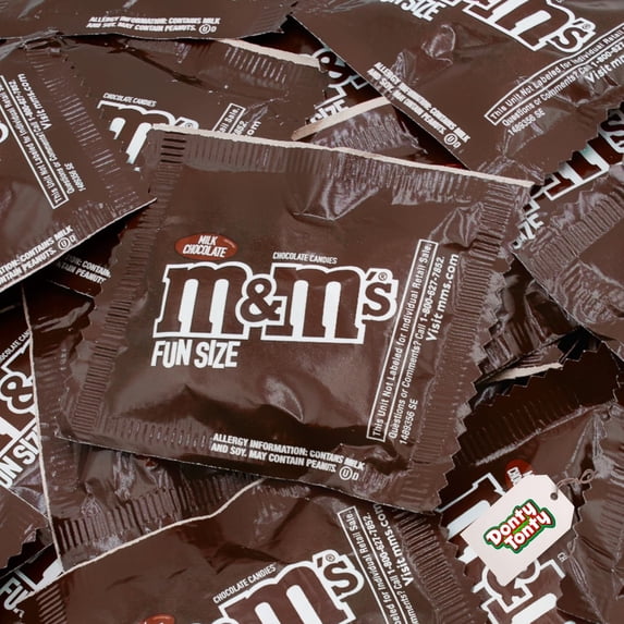 M&M'S Milk Chocolate Bundle 1 lb – Candy Bulk, Fun Size, Resealable Bag, Individually Wrapped Pack