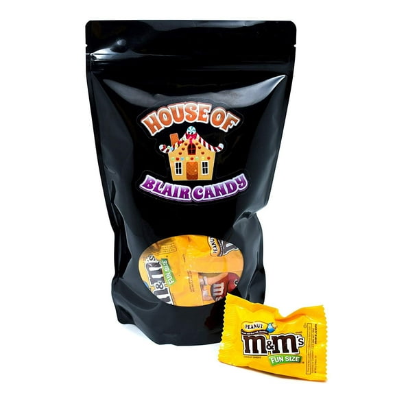 M&Ms Milk Chocolate with Peanut, Fun Size Candy, Bulk Pack 25-ct (Pack of 1 Pound) - Comes In A Sealed / Resealable Bag - Perfect For Parties, Pinata, Office Bowl, Wedding Favors, Easter Baskets