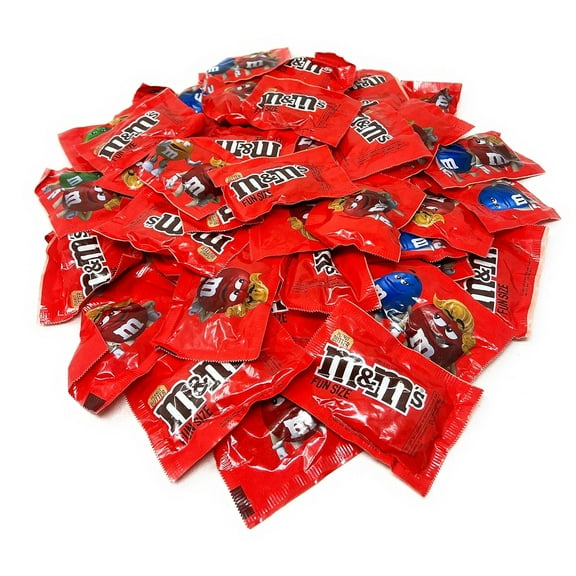 M n M's Peanut Butter Milk Chocolate Candy - 2 lbs Fun Size Candy Pack - Individually Wrapped Candy for Freshness - Colorful Delicious Sweets for Kids, Adults, Pantry, Office & Birthdays