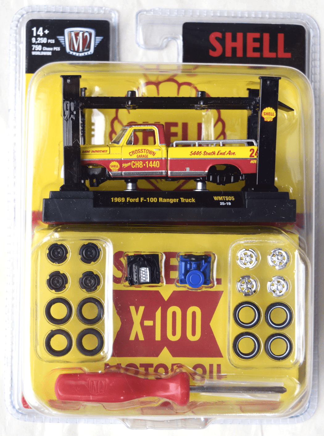 M2 Machines 1969 Ford F-100 Ranger Truck, Only 9250 pcs Worldwide