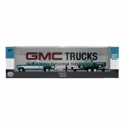 M2 Machines 1973 GMC Sierra 3500 Dually & 1976 GMC Sierra Grande 15 Squarebody Auto Haulers R88