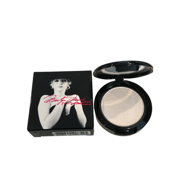 MAC Marilyn Monroe Eyeshadow (How to Marry) New Authentic 3g RARE