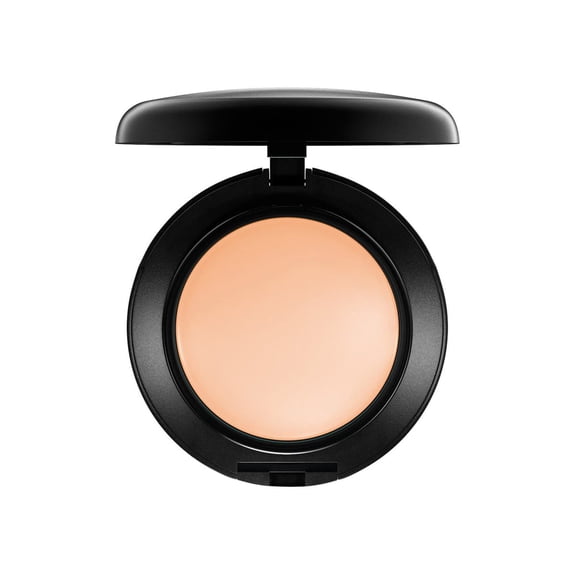 MAC Pro Longwear SPF 20 Compact Foundation - NC30