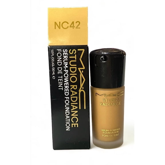 MAC STUDIO RADIANCE Serum-Powered Foundation 1 fl oz #NC42