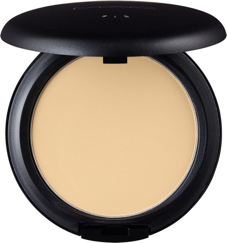 ファンデーション MAC Studio Fix Powder Foundation NC30 M.A.C Studio Fix Powder Plus Foundation, NC30 Shade, 0.52 oz