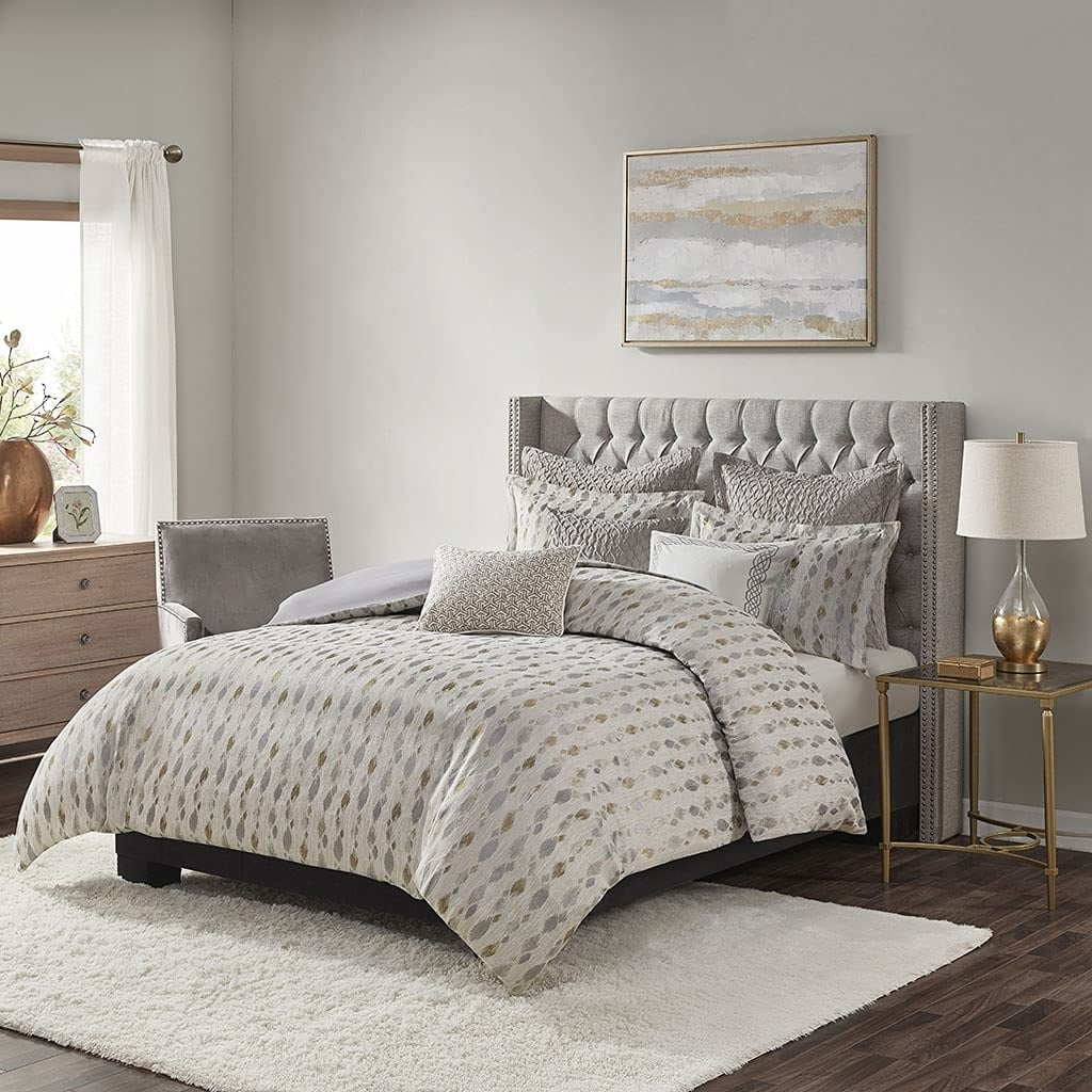 Ivory Jacquard Queen 8-Piece Cotton Bedspread Set