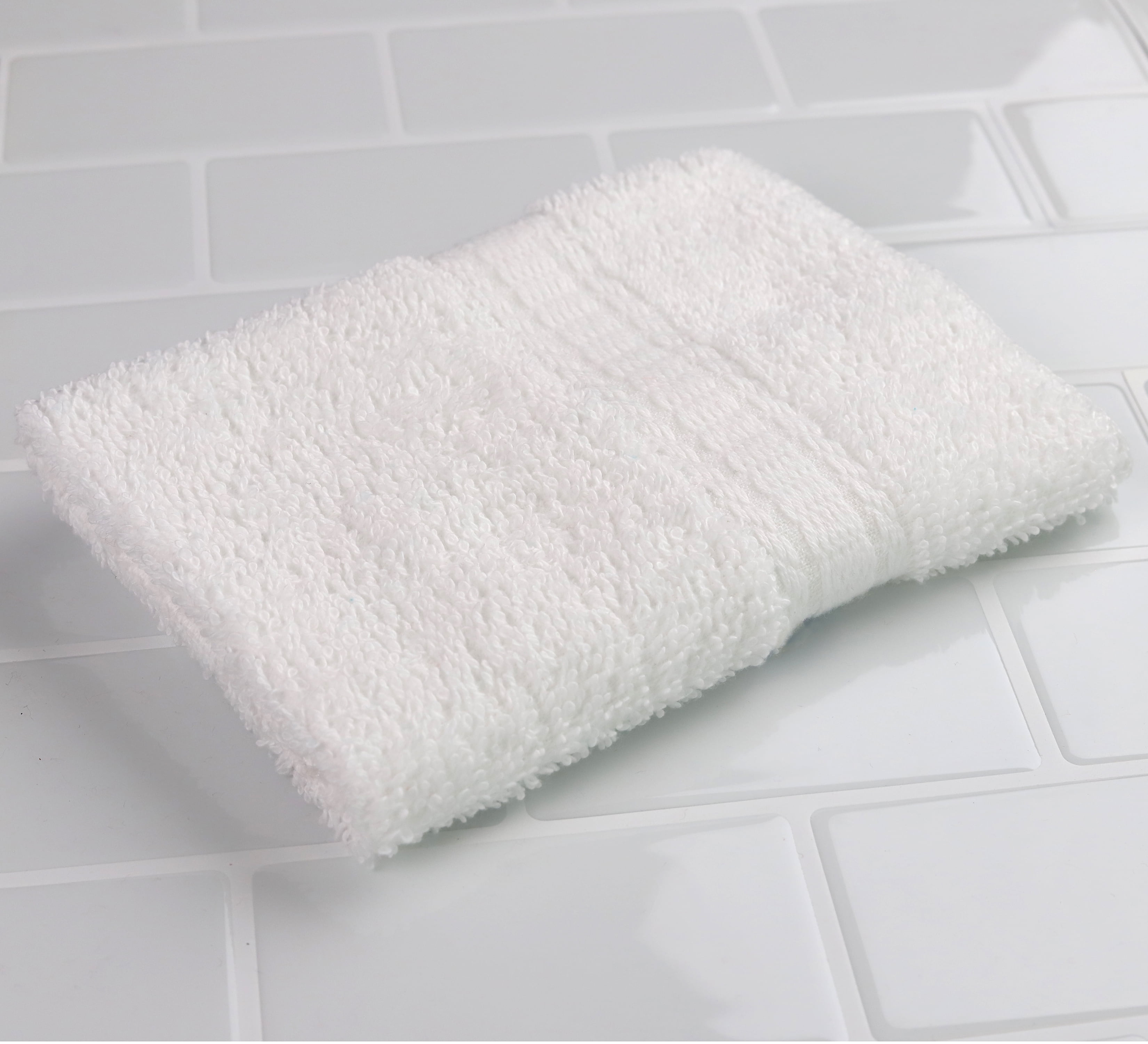 White Classic Luxury Washcloths for Bathroom-Hotel-Spa-Kitchen-Set -  Circlet Egyptian Cotton - Highly Absorbent Hotel Quality Face Towels - Bulk  Set