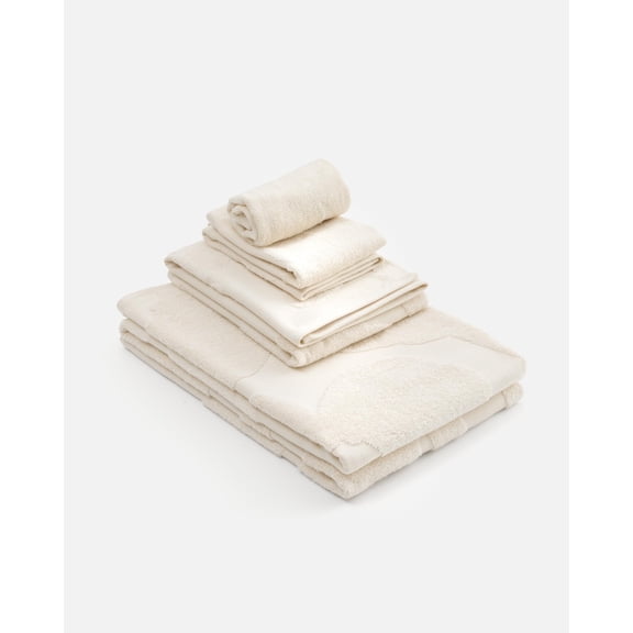 MARIMEKKO Unikko Terry Cotton Hand Towel Ivory Floral Patterned Hand Towels 28 in x 20 in