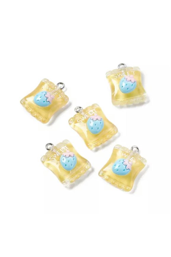 100pcs Sweet Candy Pendants Colorful Strawberry Charms 22x16mm Resin Jewelry-Yellow