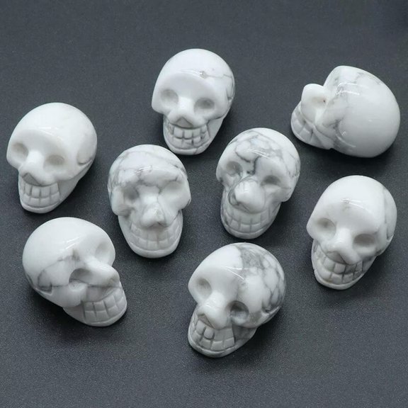 MATROOY 10pcs 1in Natural Whte Howlite Stone Mini Small Skull Carved Skull Reiki Healing