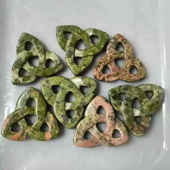 MATROOY 10pcs Natural Unakite Stone Charming Hollow Triangle Stone for DIY Jewelry