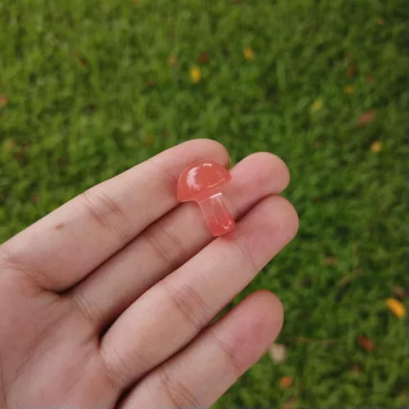 MATROOY 1PC Natural Quartz Crystal Mini Mushroom Carved Crystal Sculpture Reiki Healing-Watermelon Red