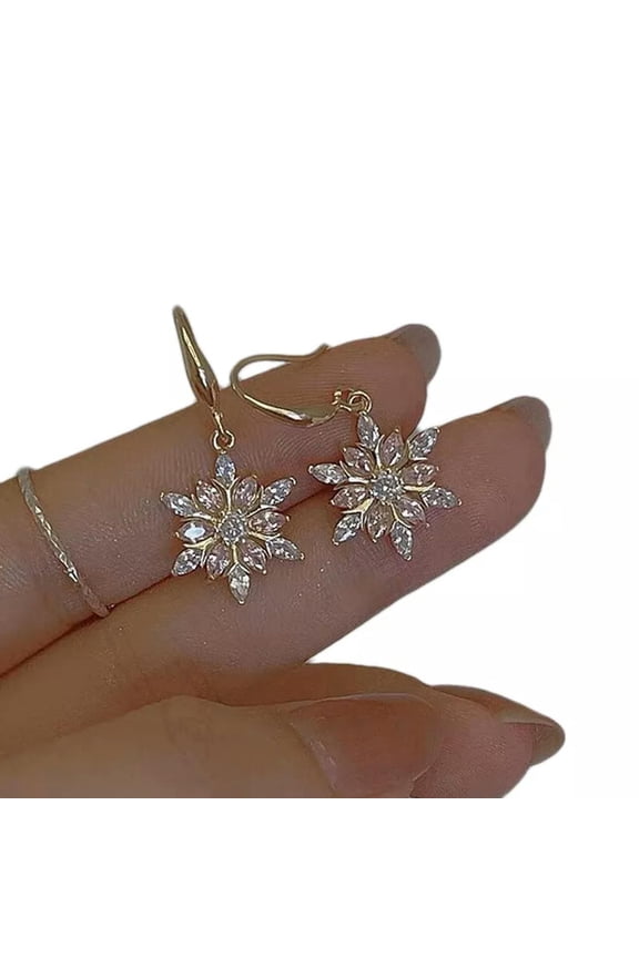 1Pair Korean Style Fashion Zircon Snowflake Dangle Hook Earring Christmas Gift